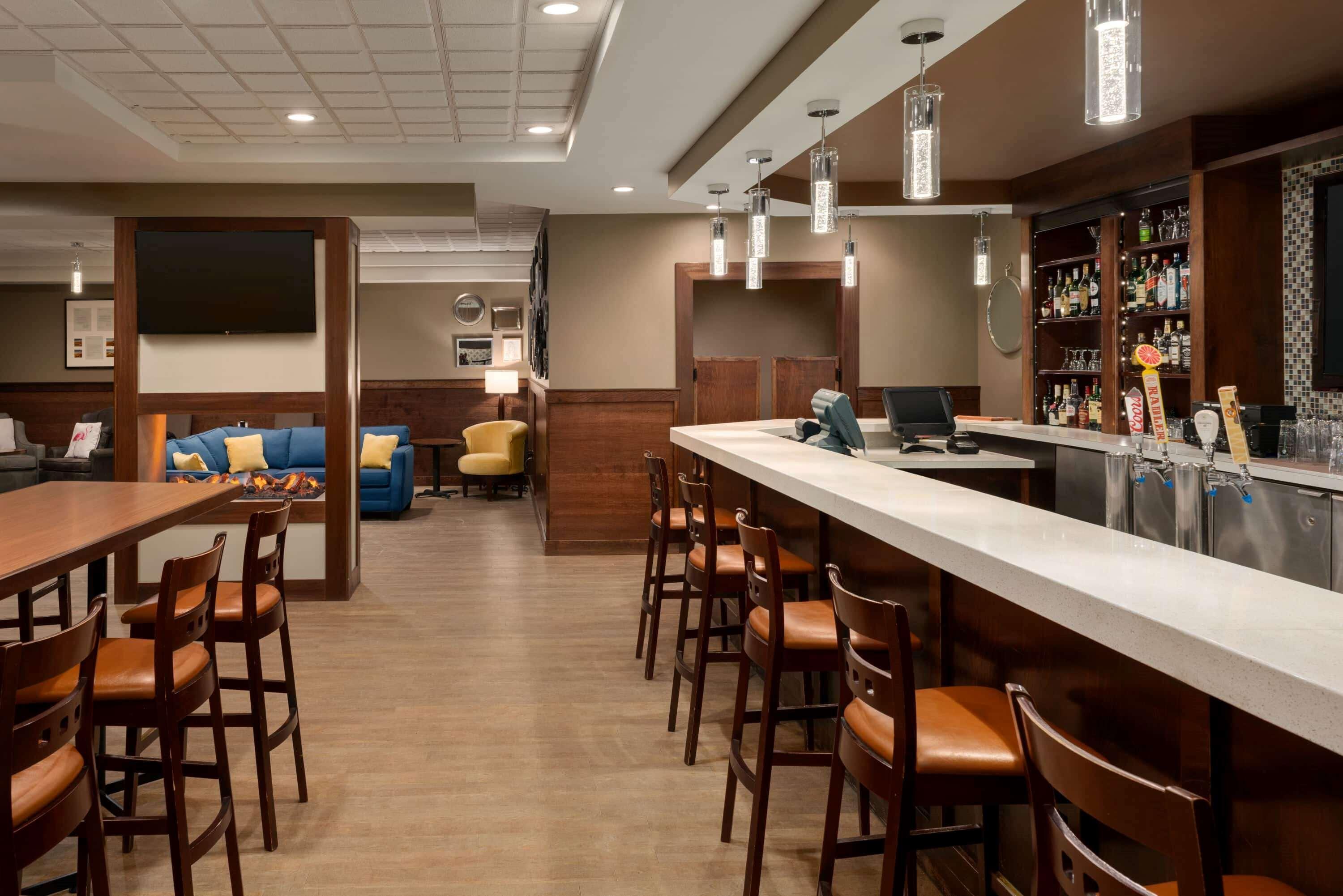 Travelodge Hotel by Wyndham Saskatoon Eksteriør bilde