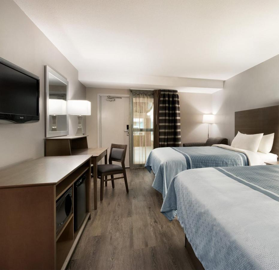 Travelodge Hotel by Wyndham Saskatoon Eksteriør bilde