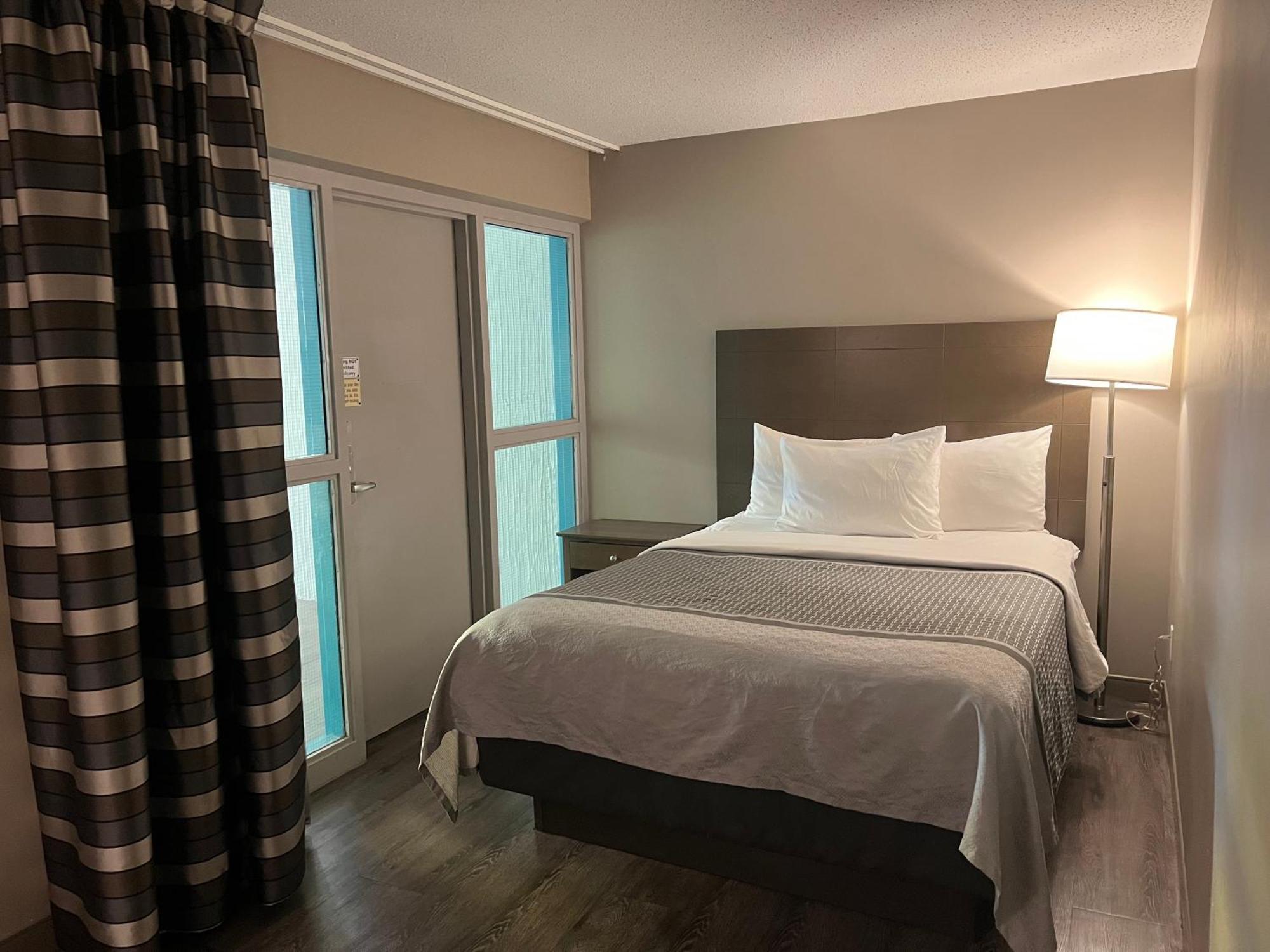 Travelodge Hotel by Wyndham Saskatoon Eksteriør bilde